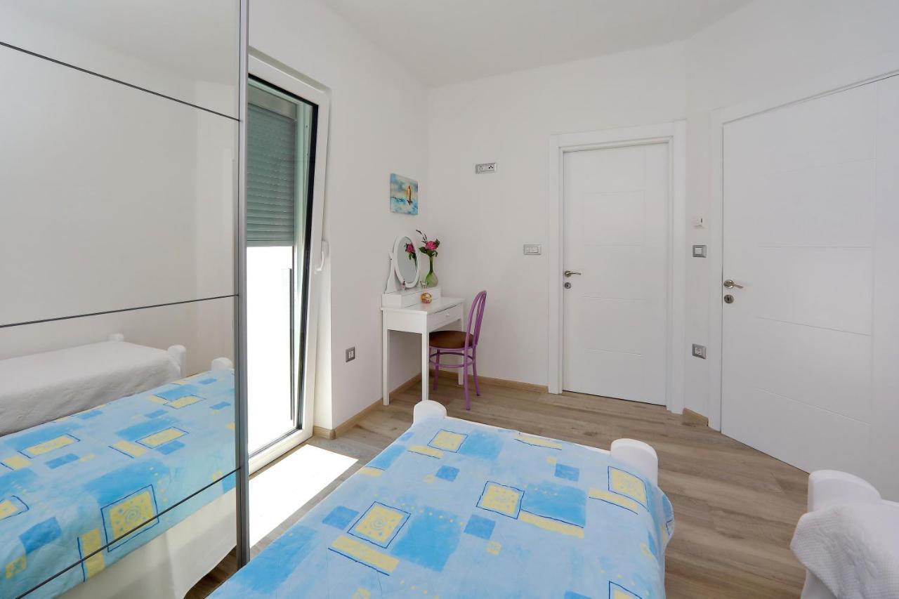 Apartmani Marina S Pogledom, Sukošan Exteriér fotografie