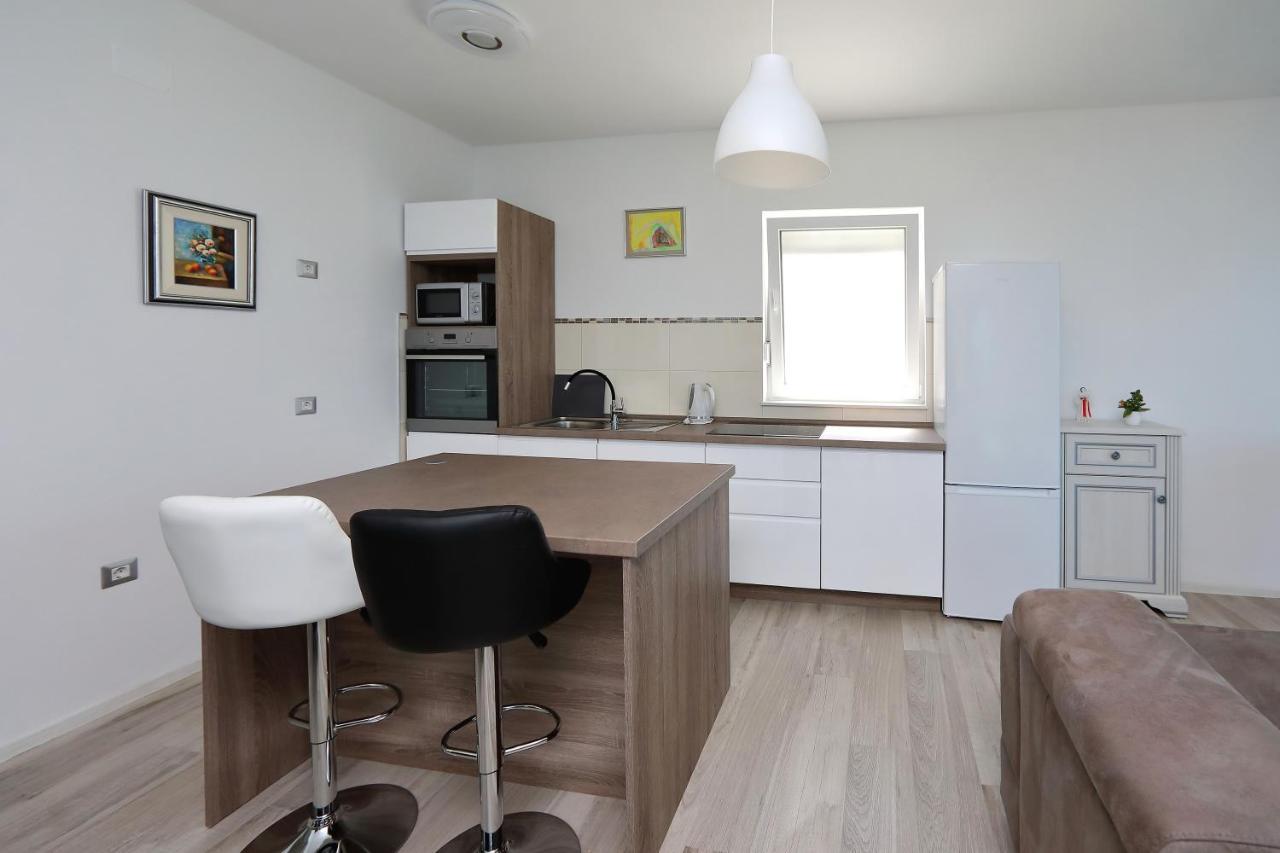 Apartmani Marina S Pogledom, Sukošan Exteriér fotografie